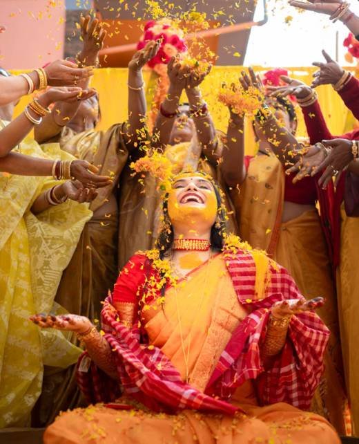 candid-moment-gaye-holud-prasanna candid-moment-gaye-holud-prasanna